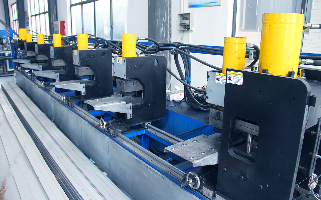 ѹ�������豸